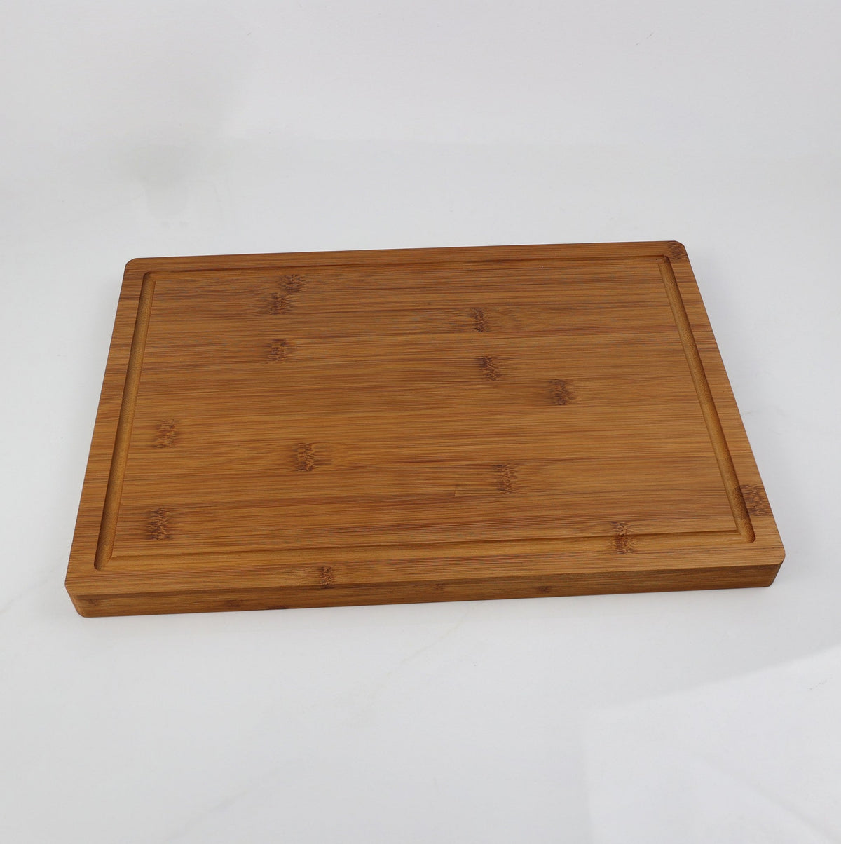 Tábua de bambu Hanói LUMAI sobre a mesa