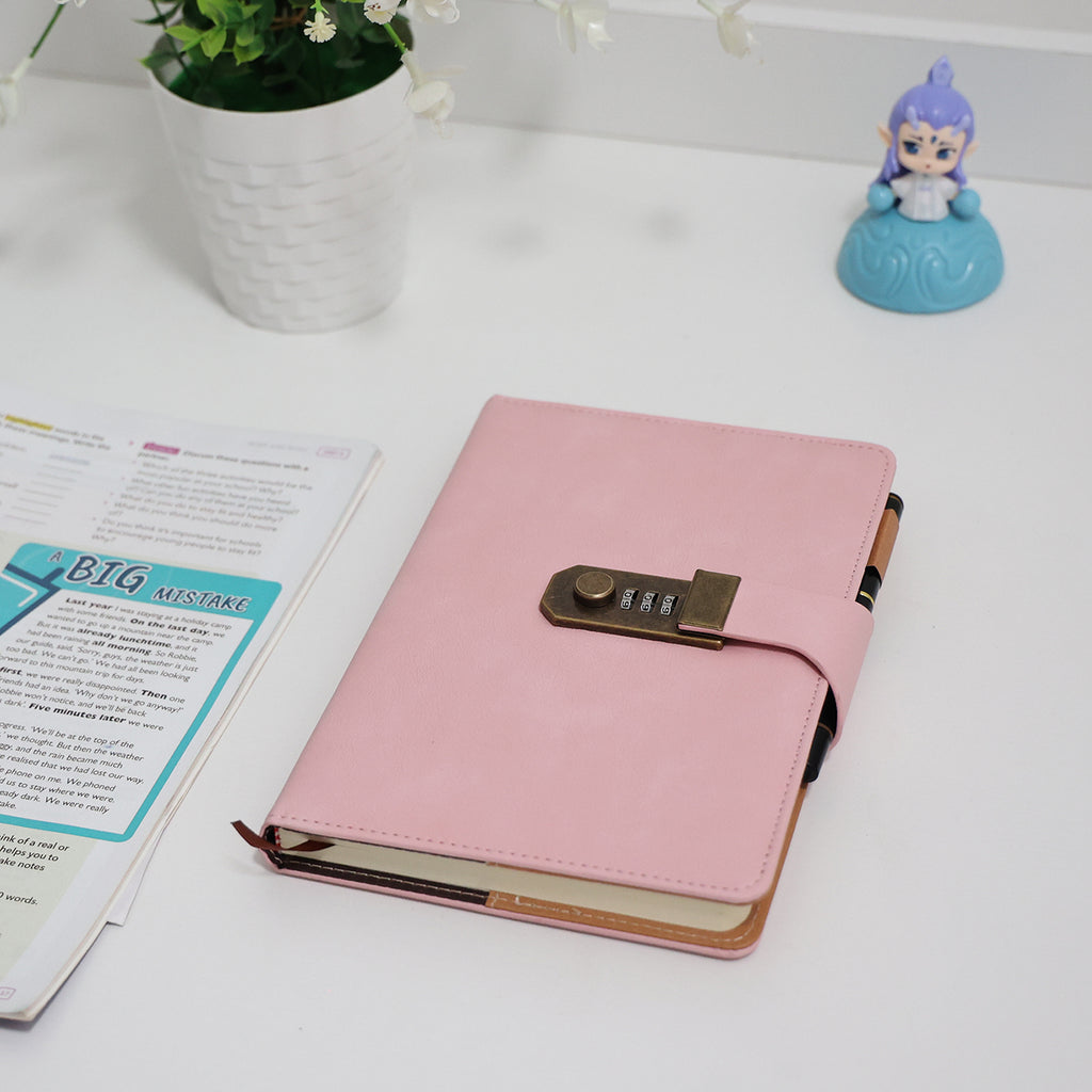 Caderno com Cadeado com Pauta Cartagena Rosa