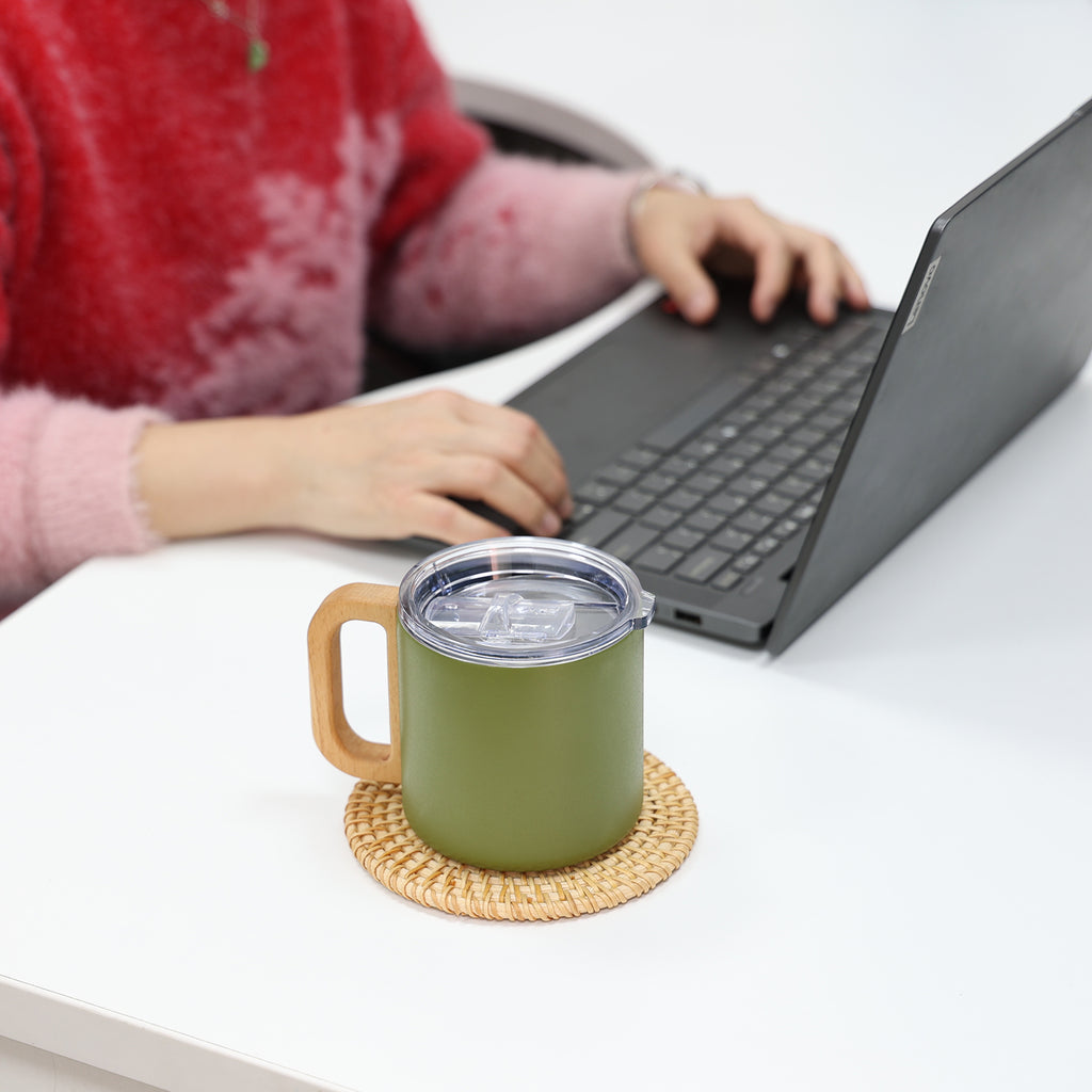 Caneca Térmica com Alça de Madeira Vietnã Verde