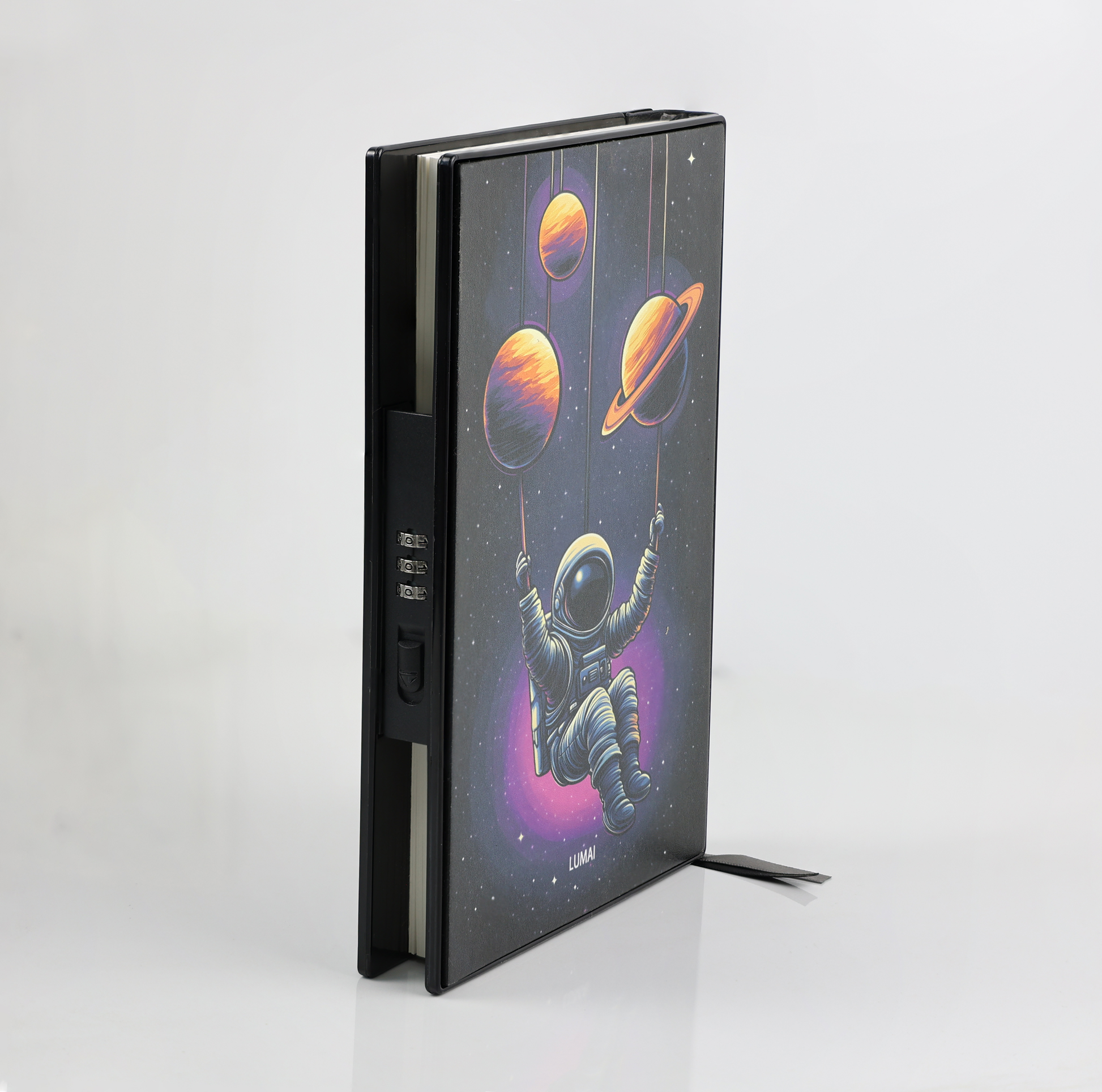 Caderno com Cadeado Lateral Astronauta Viajante