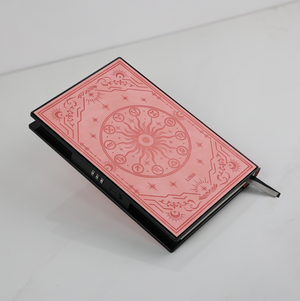 Caderno com Cadeado Lateral Silêncio do Cosmos