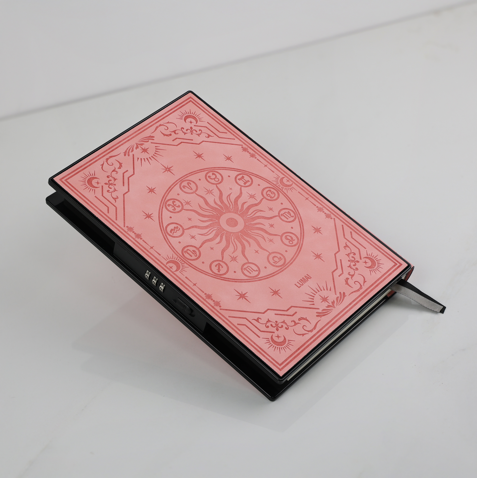 Caderno com Cadeado Lateral Silêncio do Cosmos