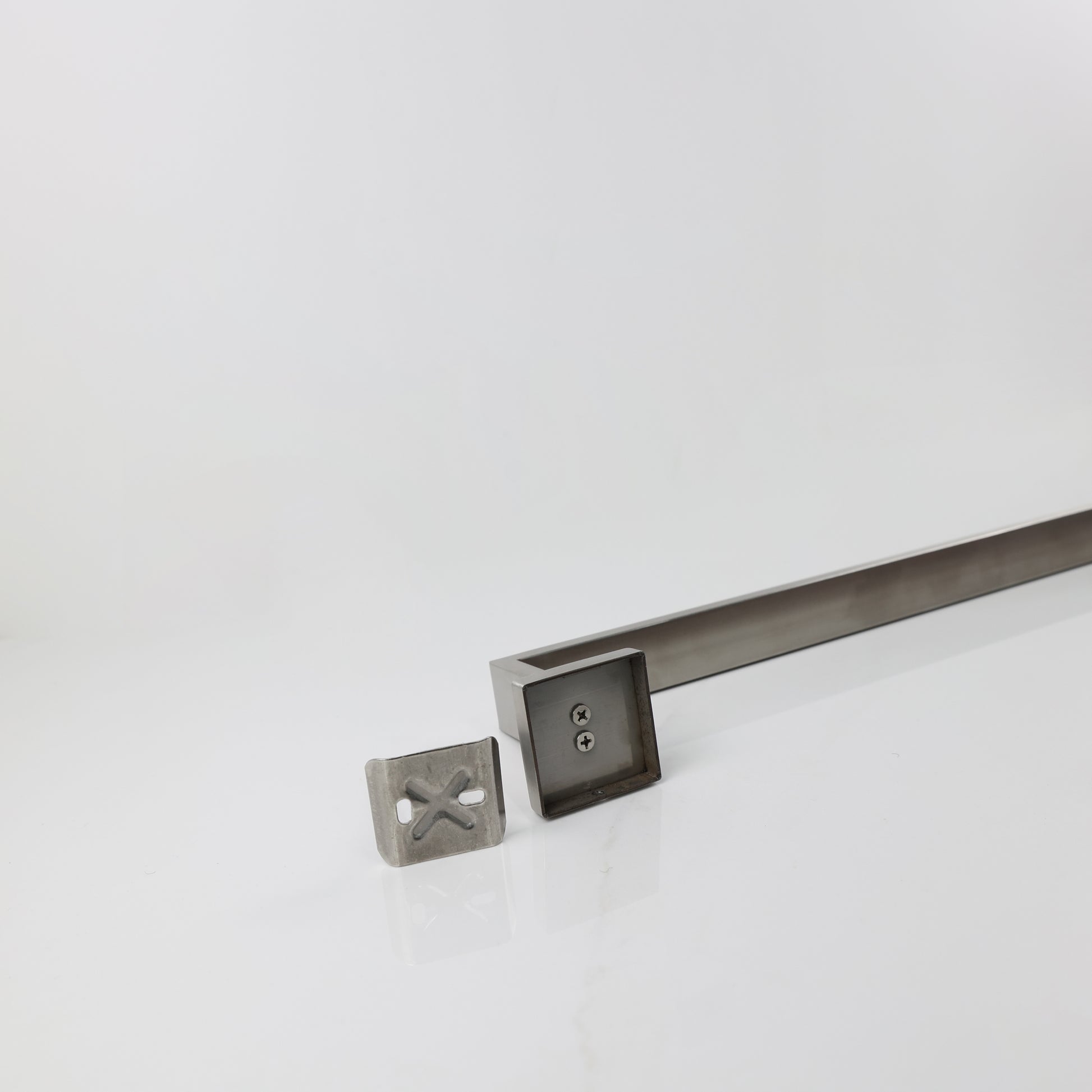 Toalheiro Aço Inox Base Quadrada Salerno