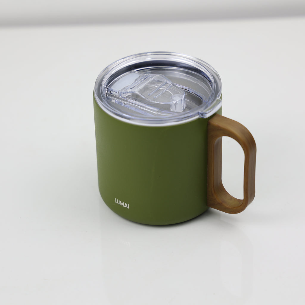 caneca térmica com tampa