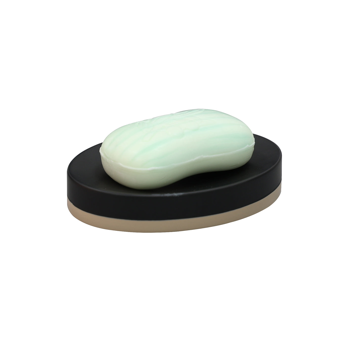 Saboneteira de resina Manhattan preta com sabão verde vista lateral sobre fundo branco